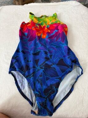 BEACH NATIVE WOMENS SWIMWEAR ONE-PIECE SWIMSUIT Size 10 NEW E16